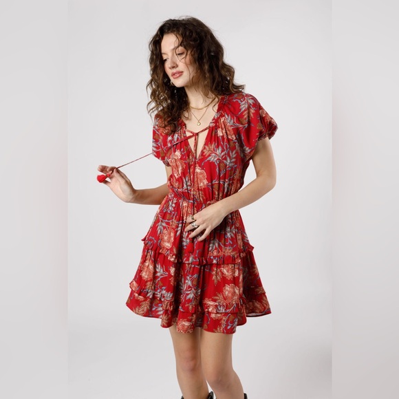 Band Of The Free CONNIE GARNET FLORAL MINI DRESS - Picture 1 of 5